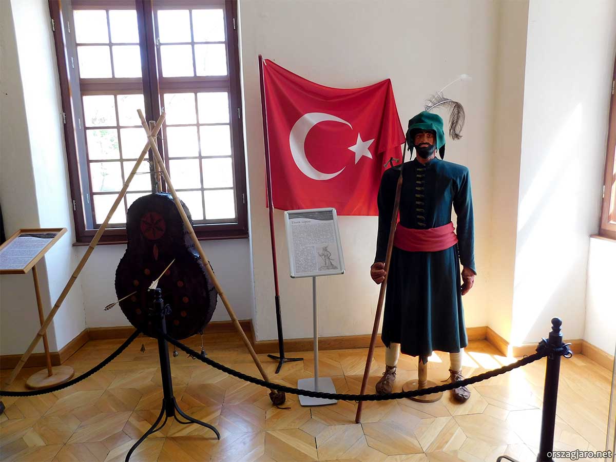 Török szoba - Thury vár