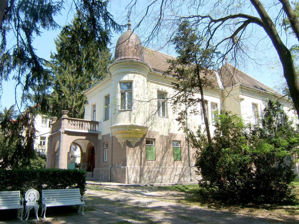 Mozsgó Biedermann kastély