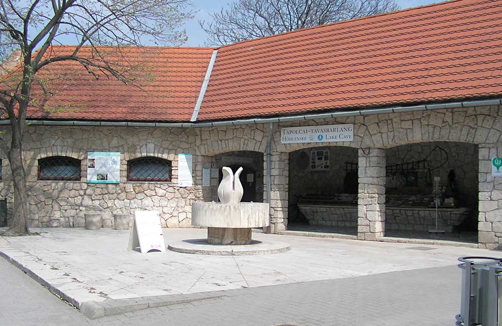Tapolcai tavasbarlang