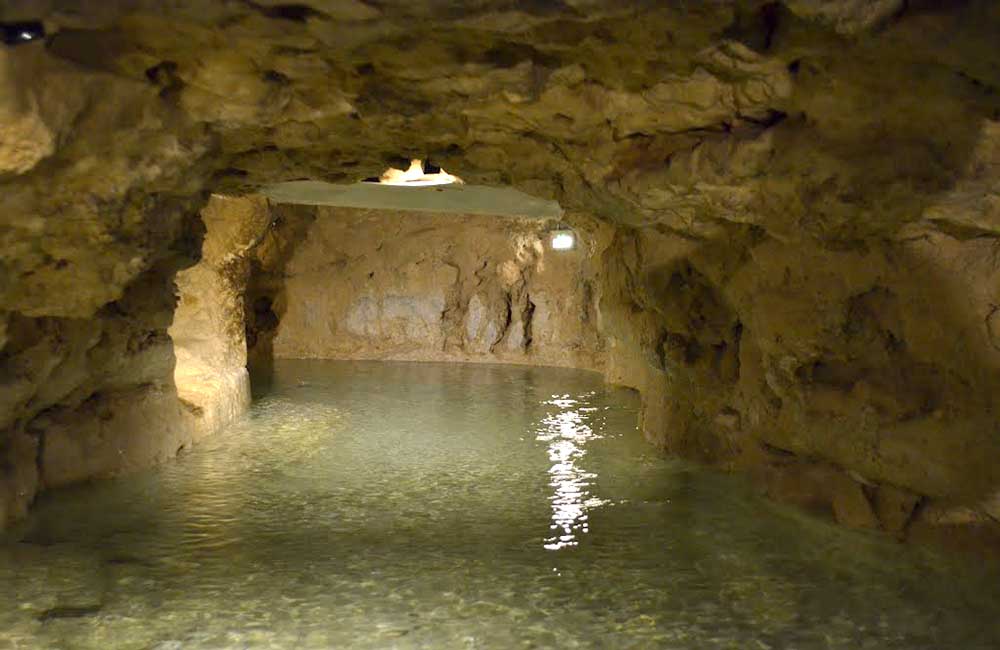 Tapolcai tavasbarlang