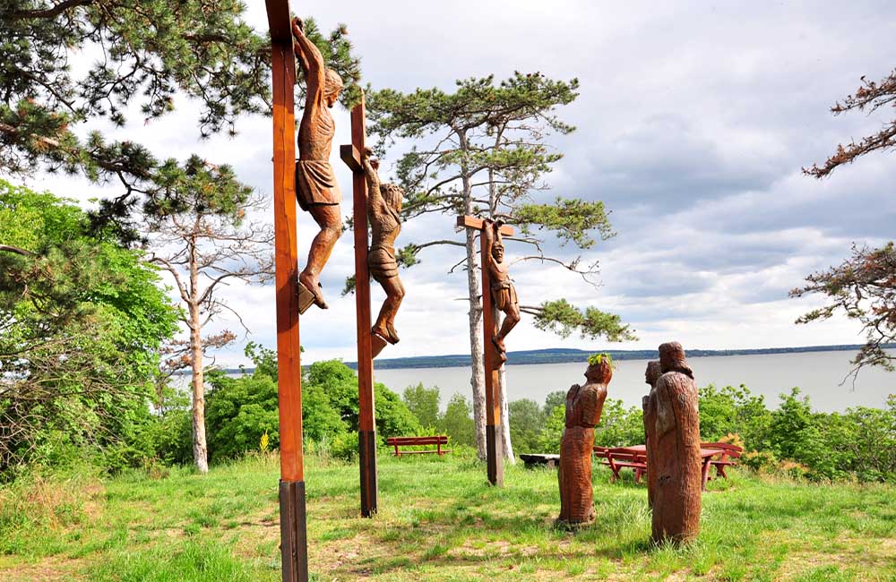 vonyarcvashegy szobrok