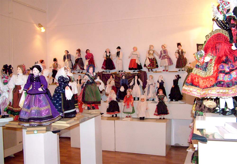 Babamúzeum - Abádszalók