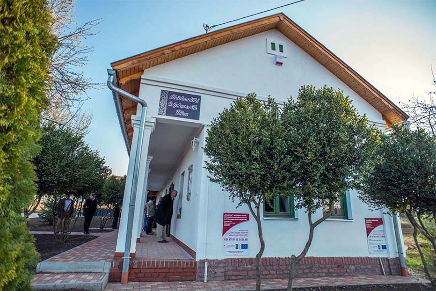 Csipkeverők háza - Abádszalók