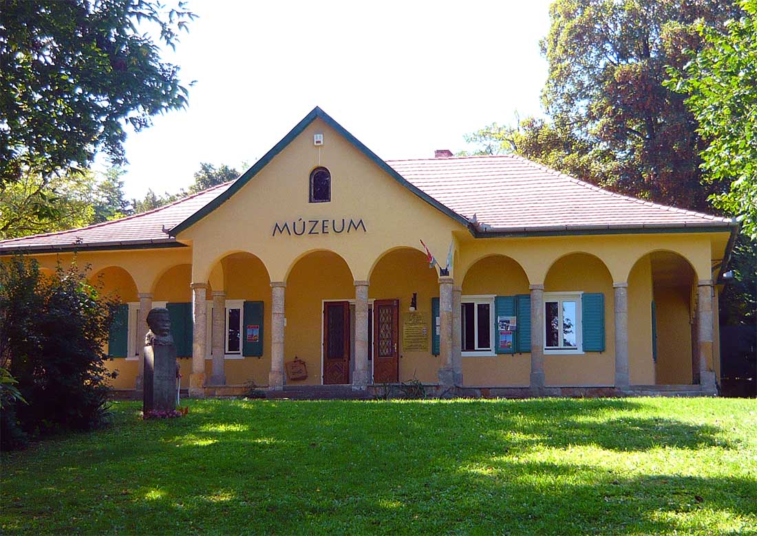 Helytörténeti múzeum - Leányfalu