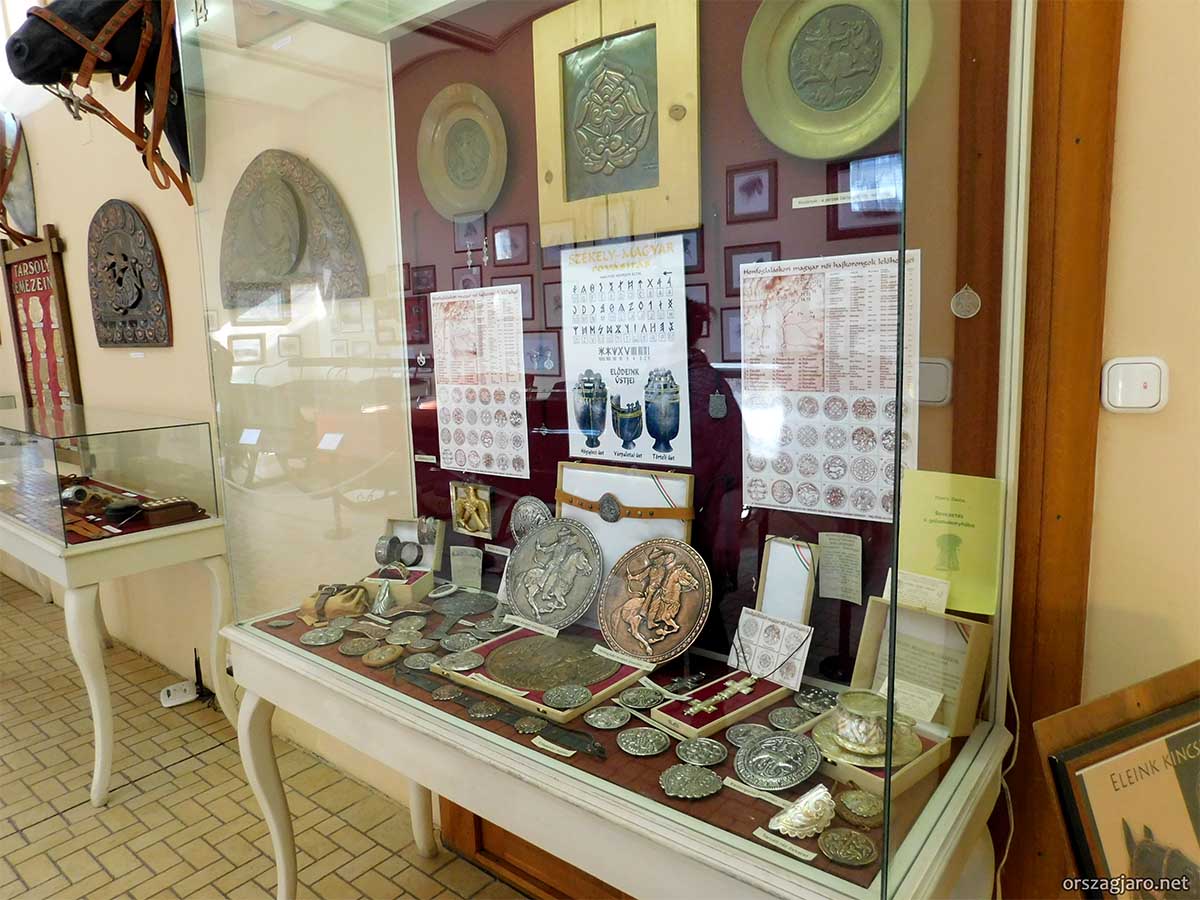 Hintómúzeum - Festetics kastély