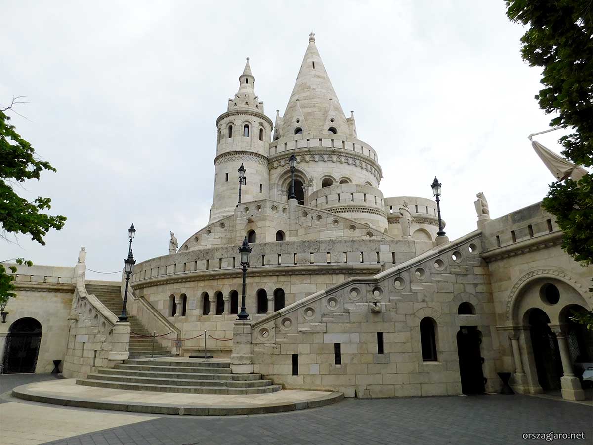 Halászbástya főtorony