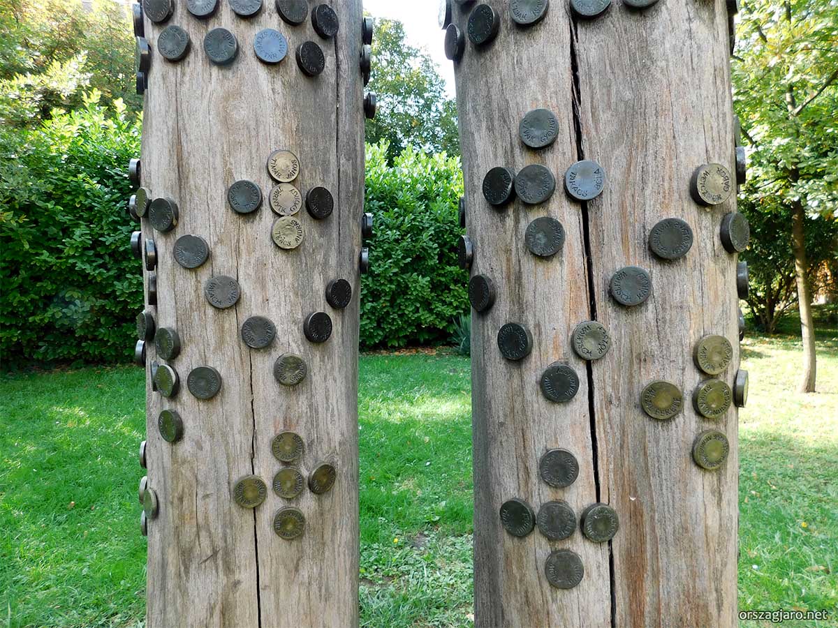 II. világháborús emlékmű - Szarvas