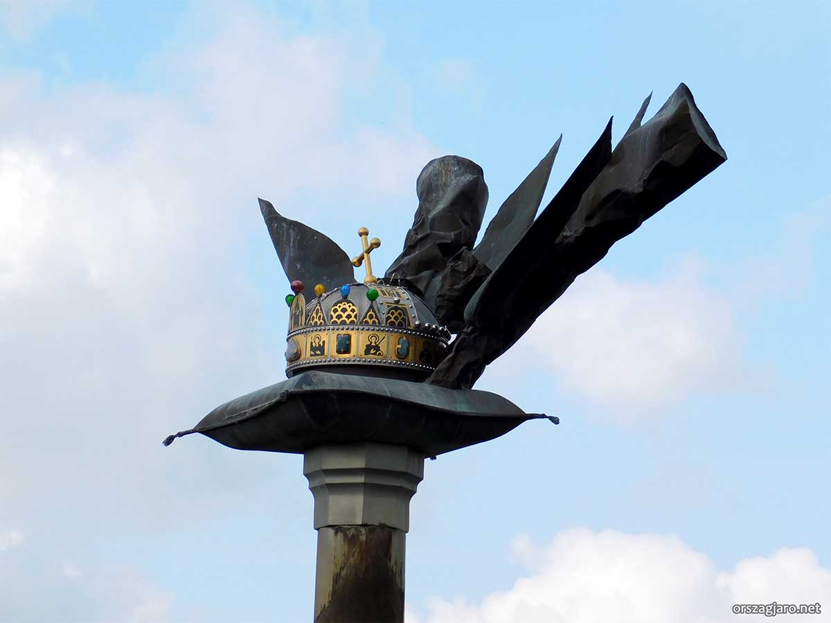 Millenniumi emlékmű - Szarvas