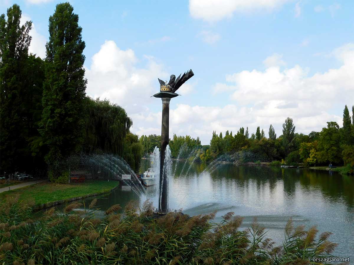 Millenniumi emlékmű - Szarvas