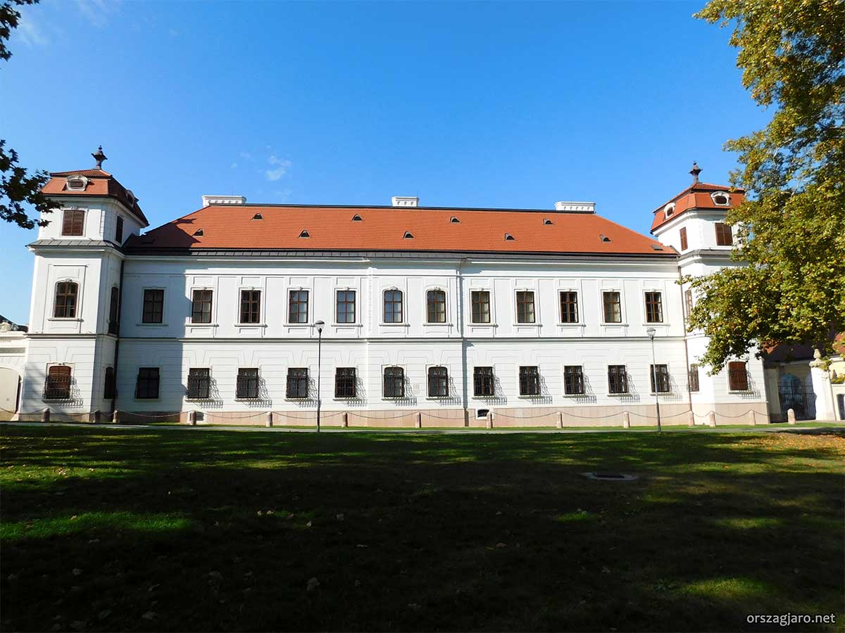 Esterházy kastély - Tata