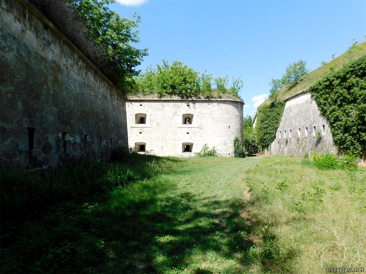 Monostori erőd - Komárom