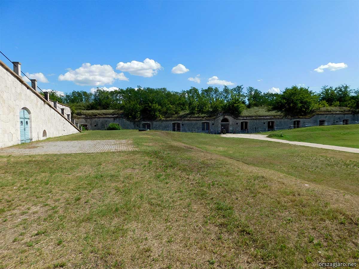 Monostori erőd - Komárom