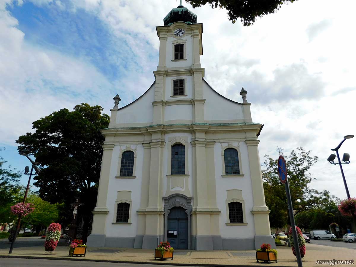 Szent Adalbert Plébániatemplom - Hatvan