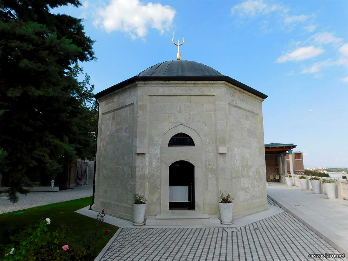 Gül Baba türbéje - Budapest