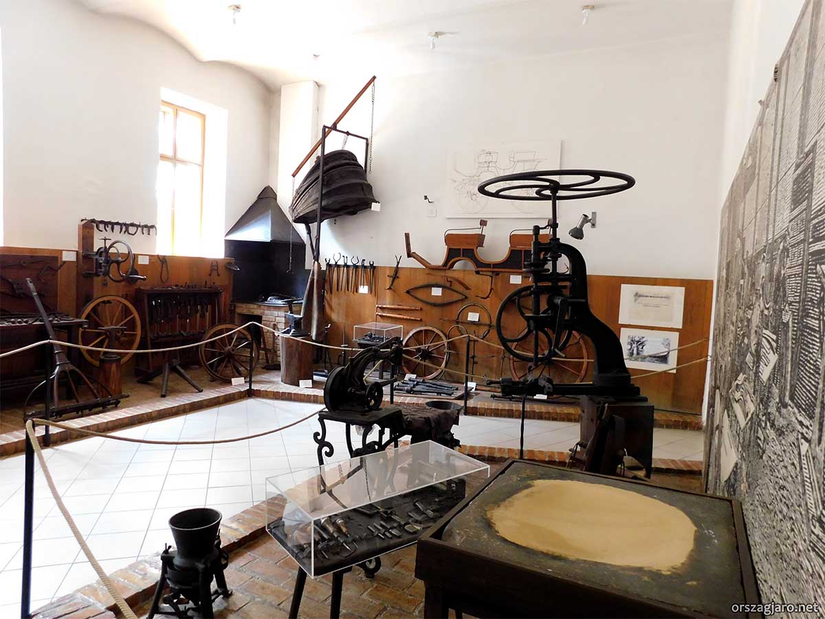 Cifra istálló és Kocsimúzeum